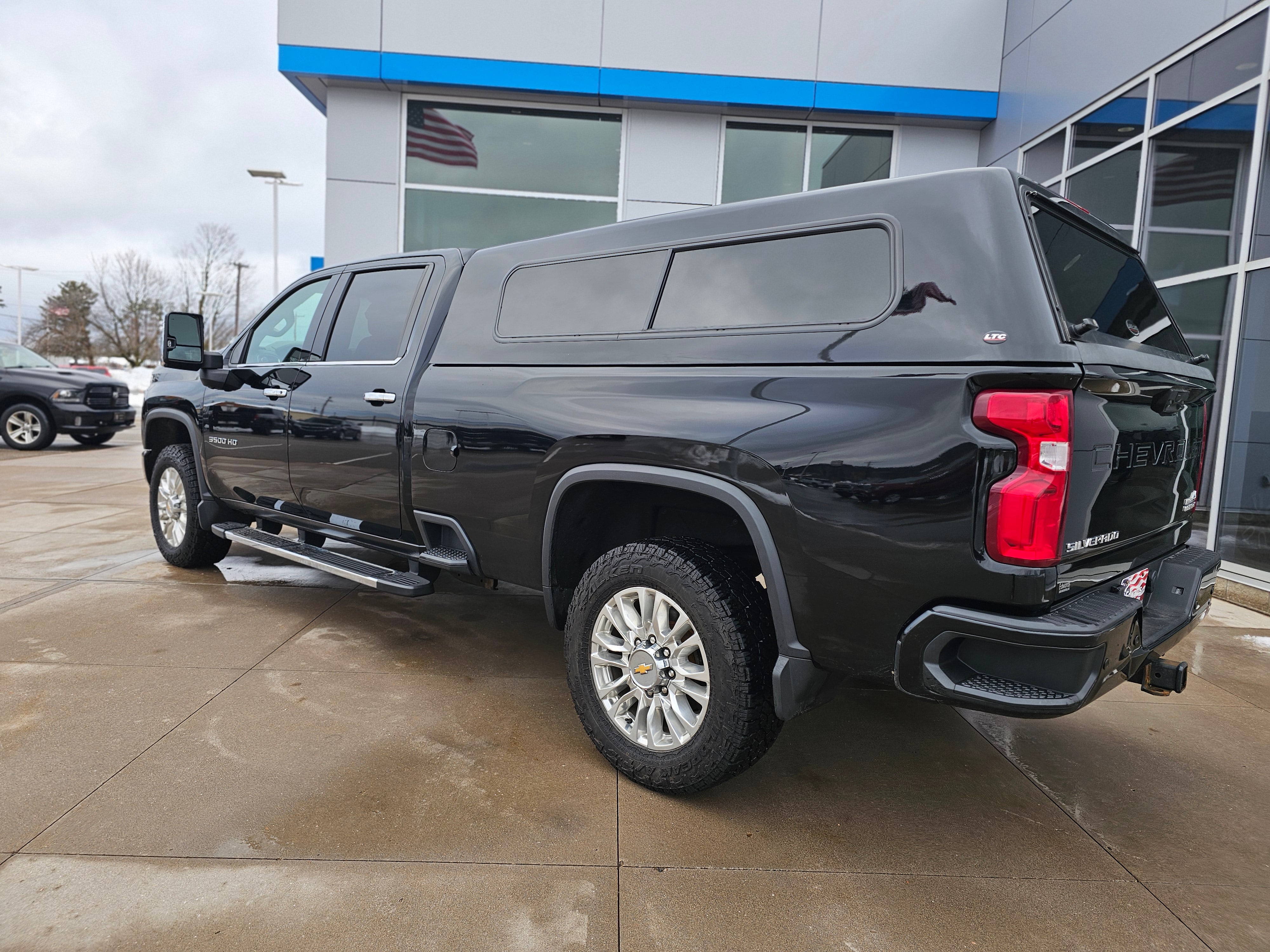 2022 Chevrolet Silverado 3500 HD High Country