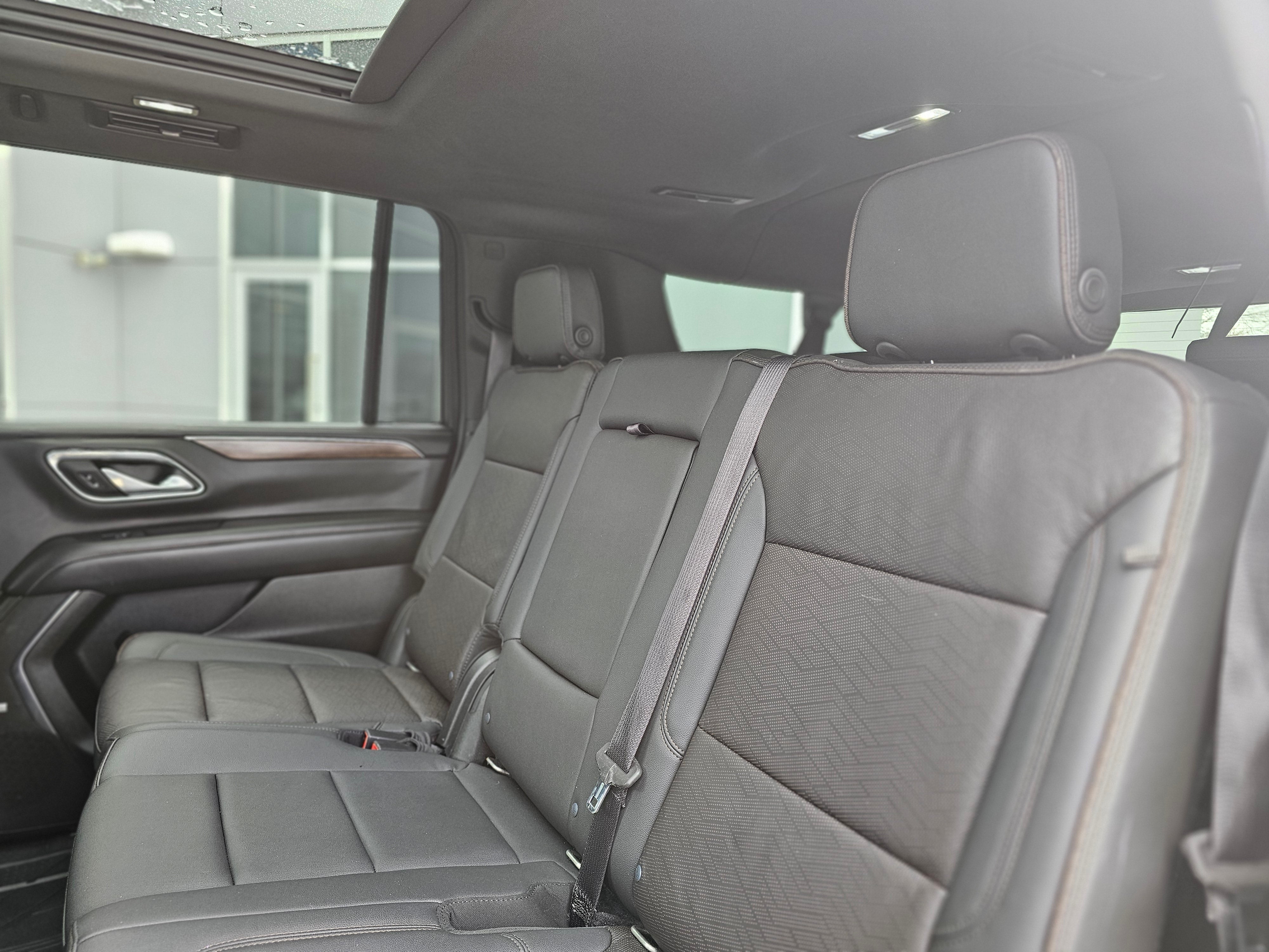 2021 Chevrolet Suburban High Country