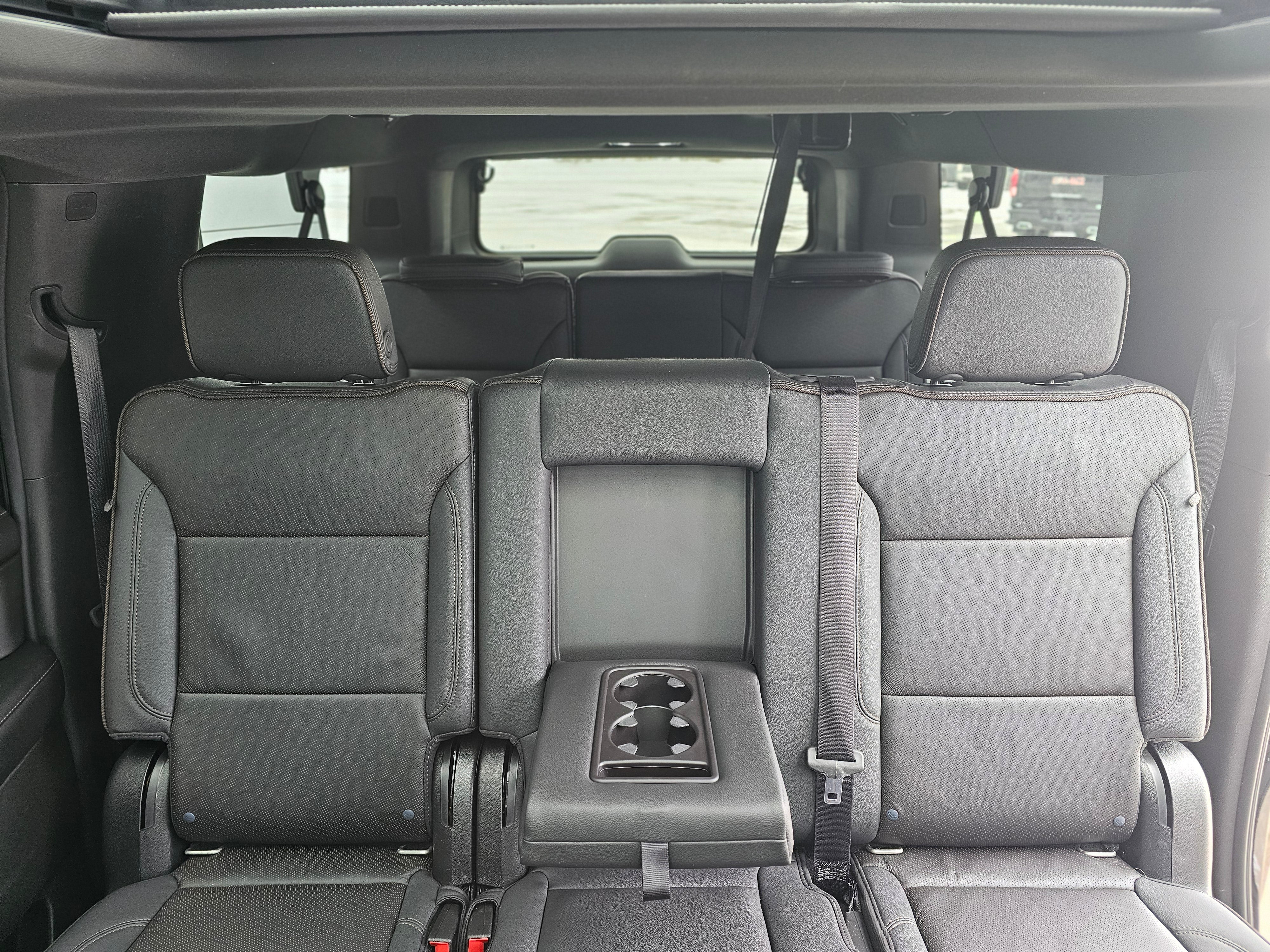 2021 Chevrolet Suburban High Country