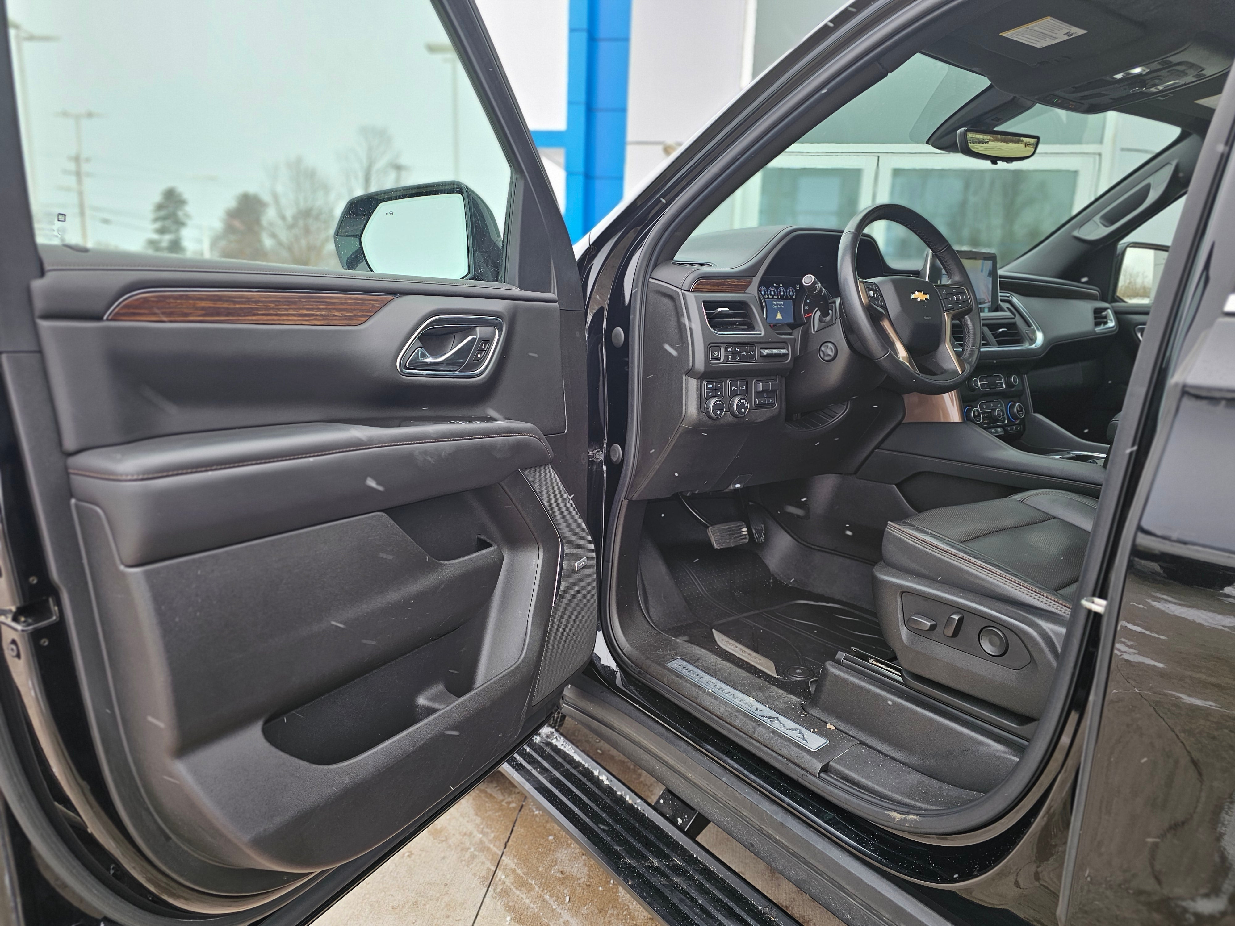 2021 Chevrolet Suburban High Country