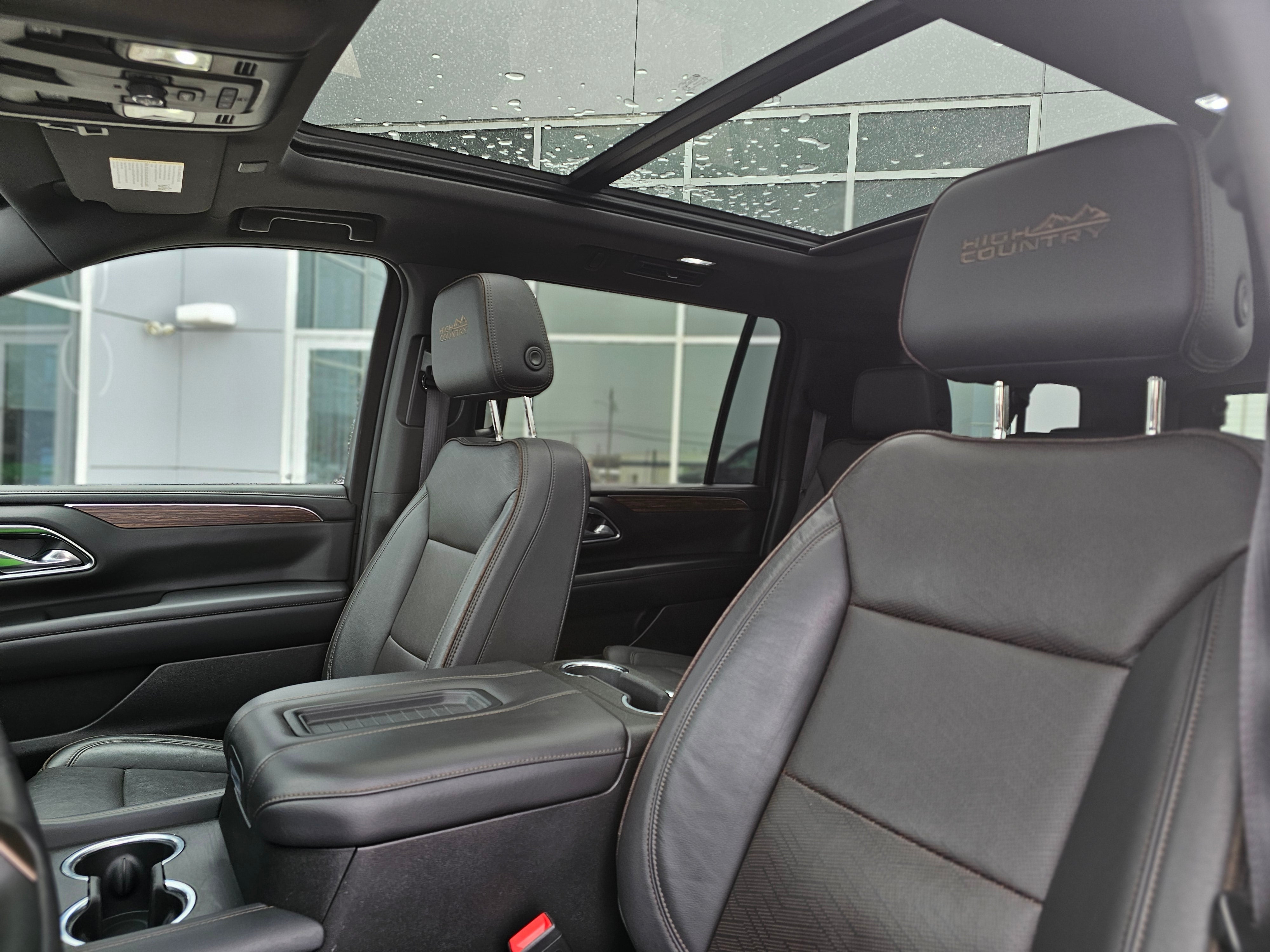 2021 Chevrolet Suburban High Country