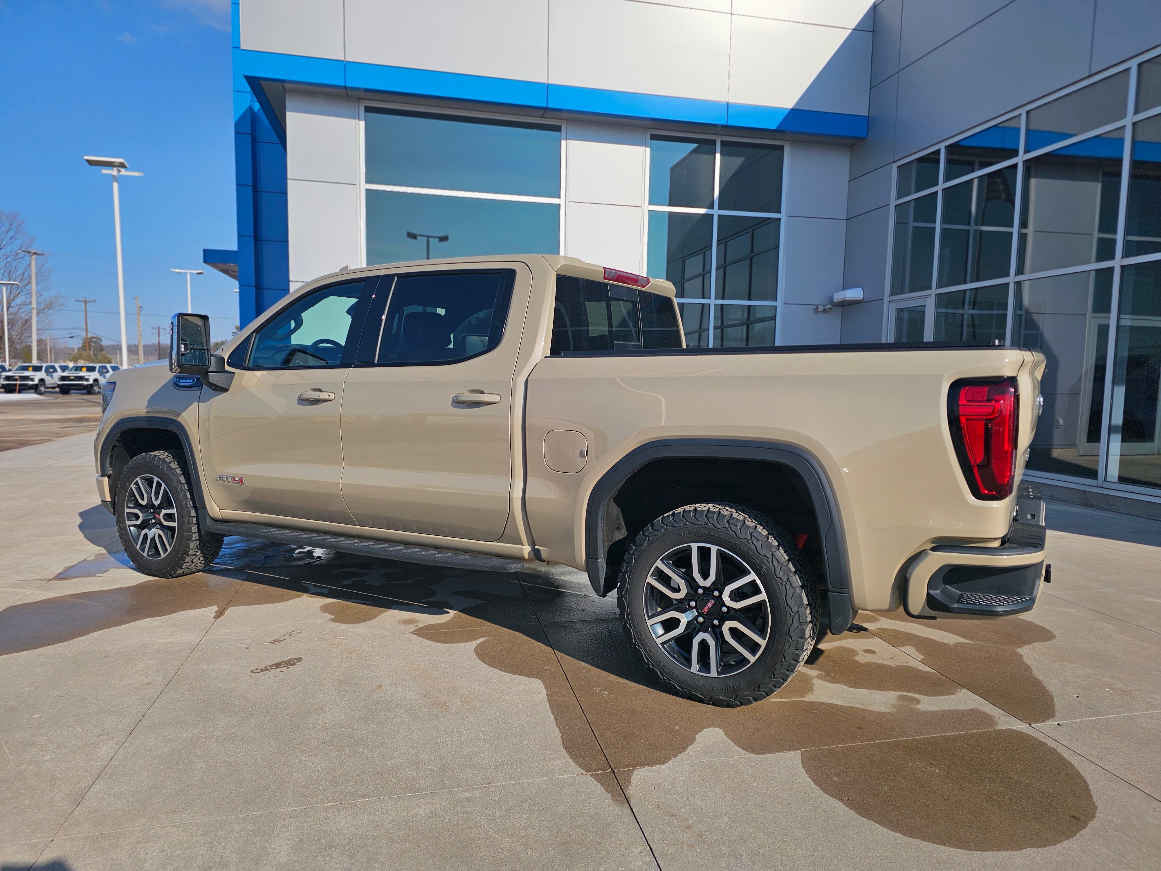 2023 GMC Sierra 1500 AT4