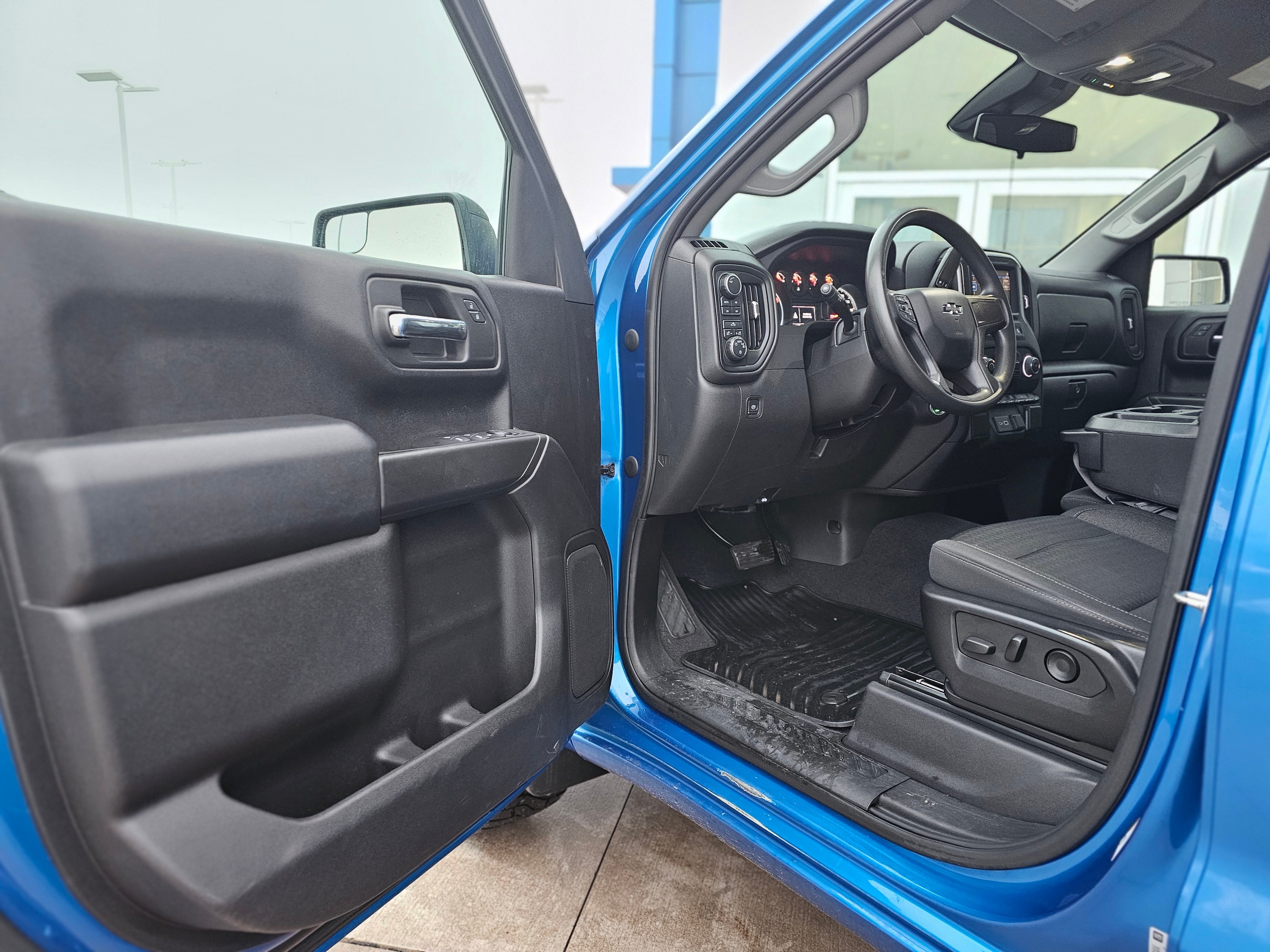 2022 Chevrolet Silverado 1500 Custom Trail Boss