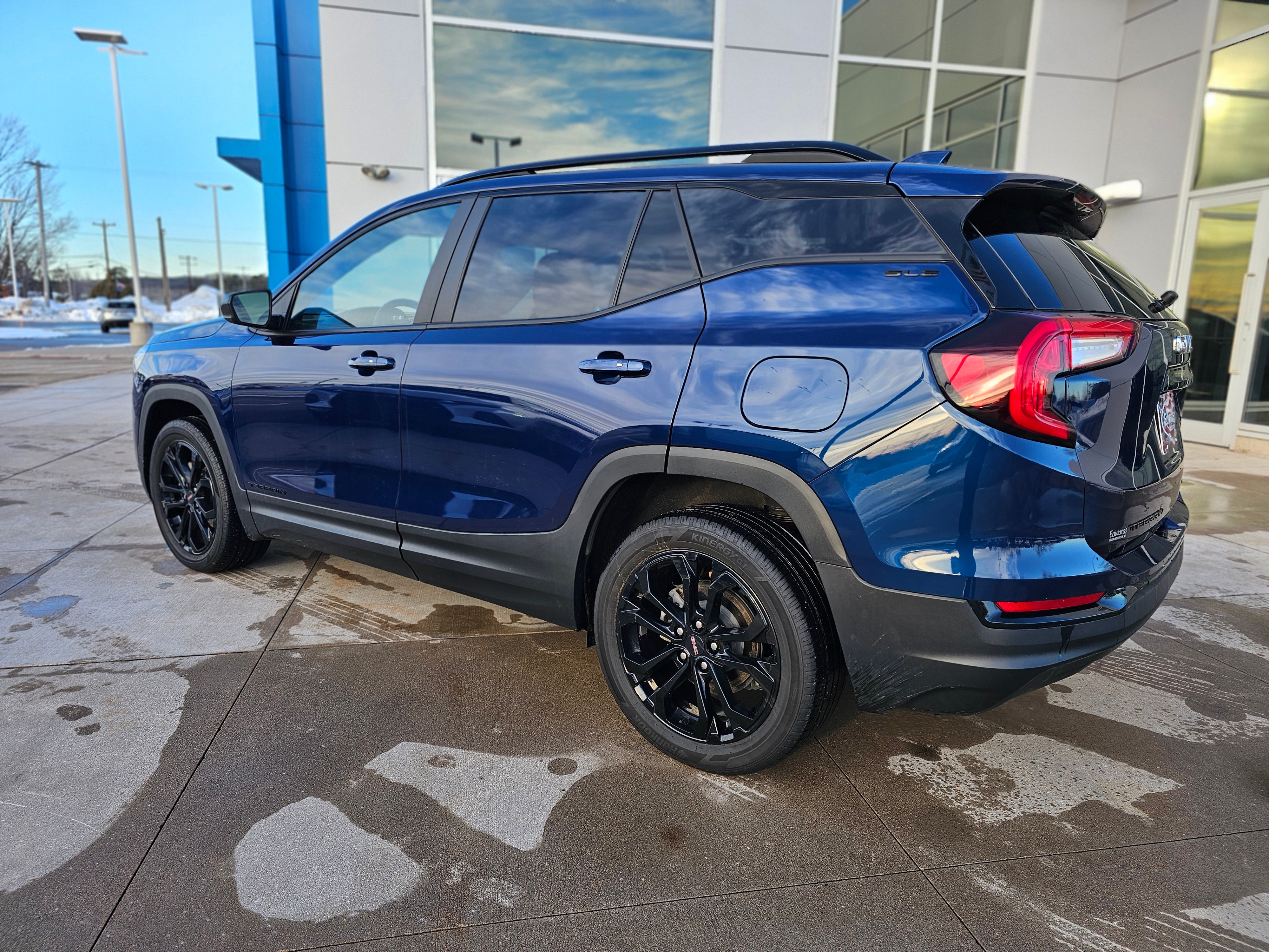 2022 GMC Terrain SLE