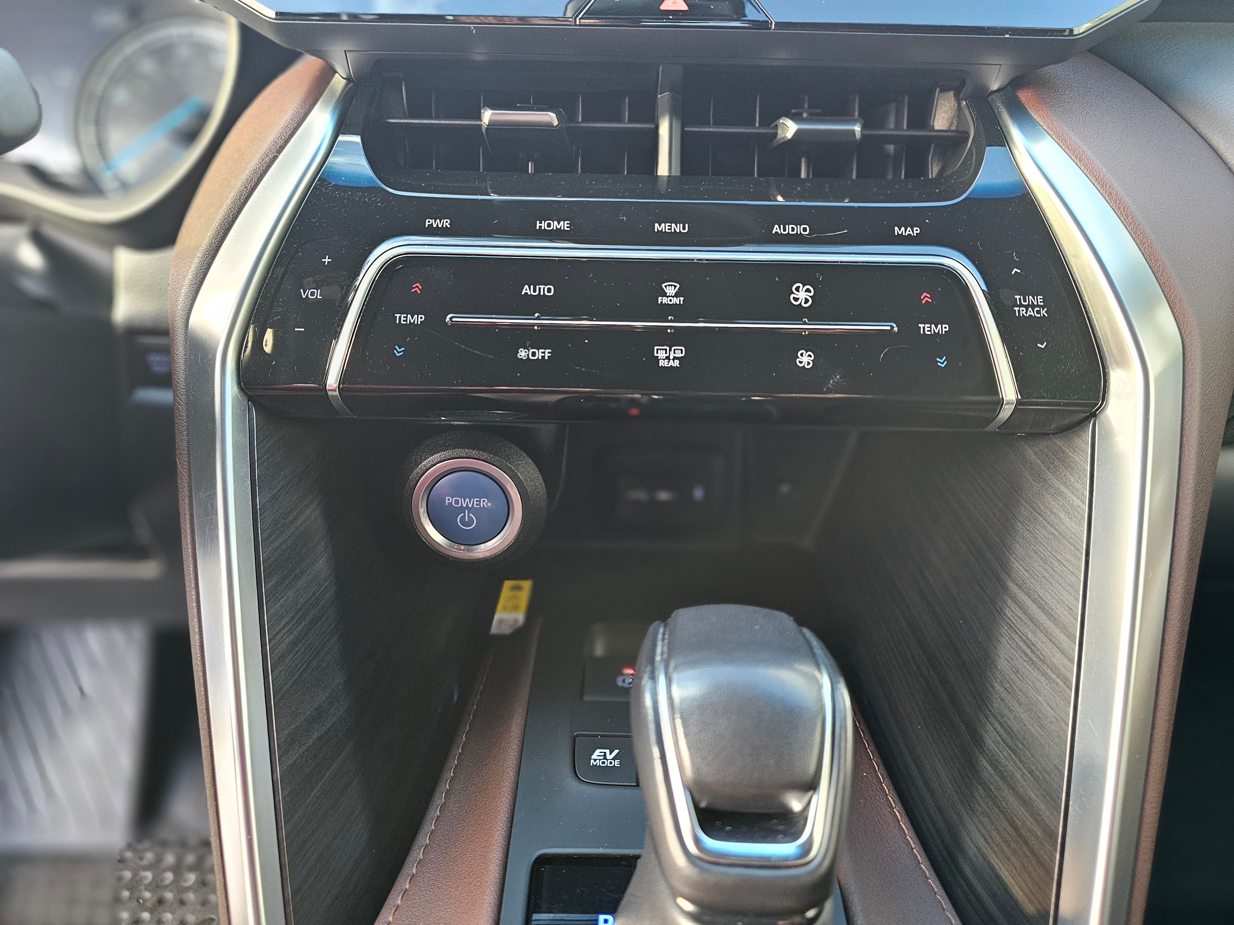 2021 Toyota Venza LE