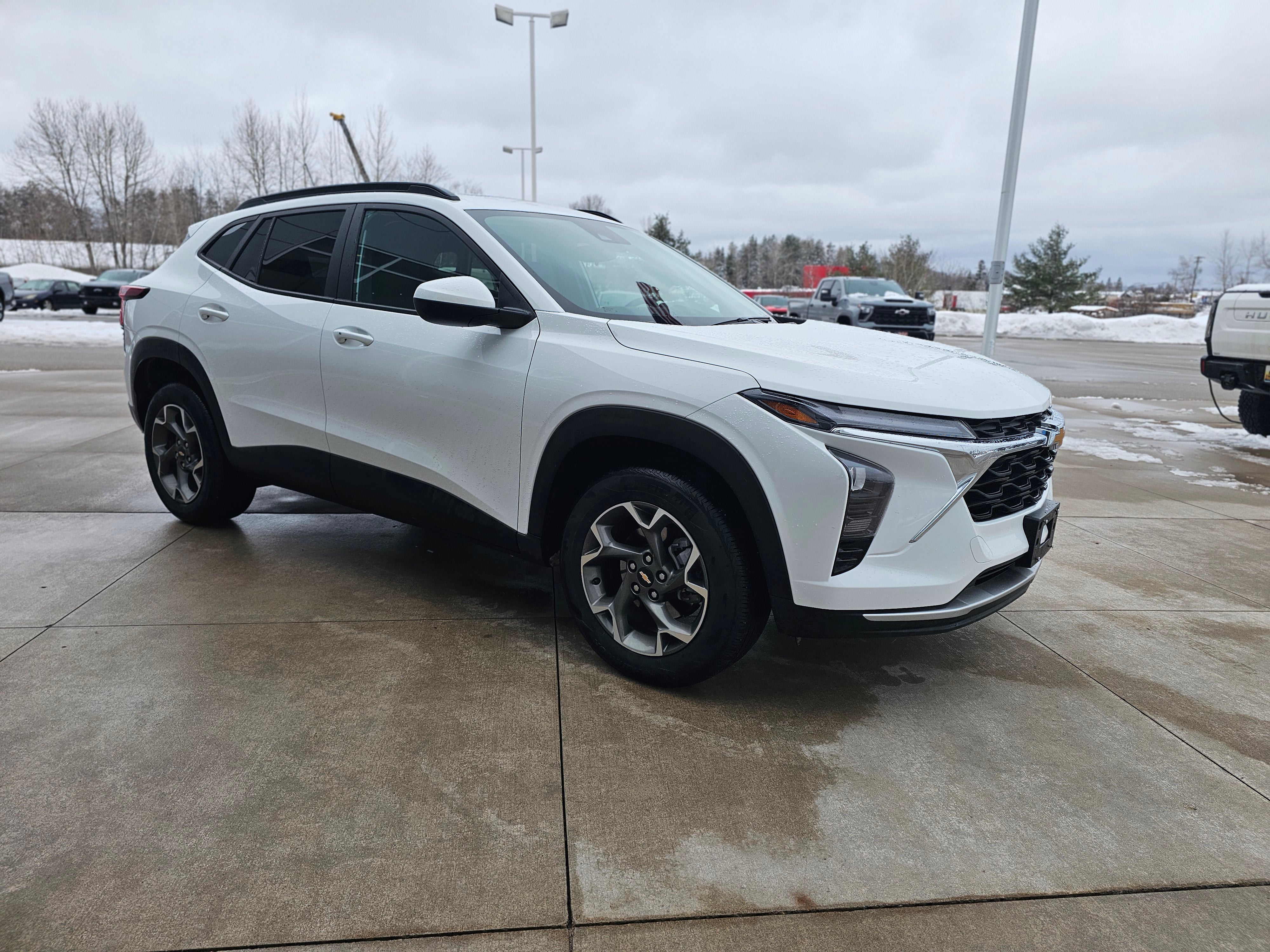 Used 2024 Chevrolet Trax LT with VIN KL77LHE24RC009789 for sale in Iron Mountain, MI