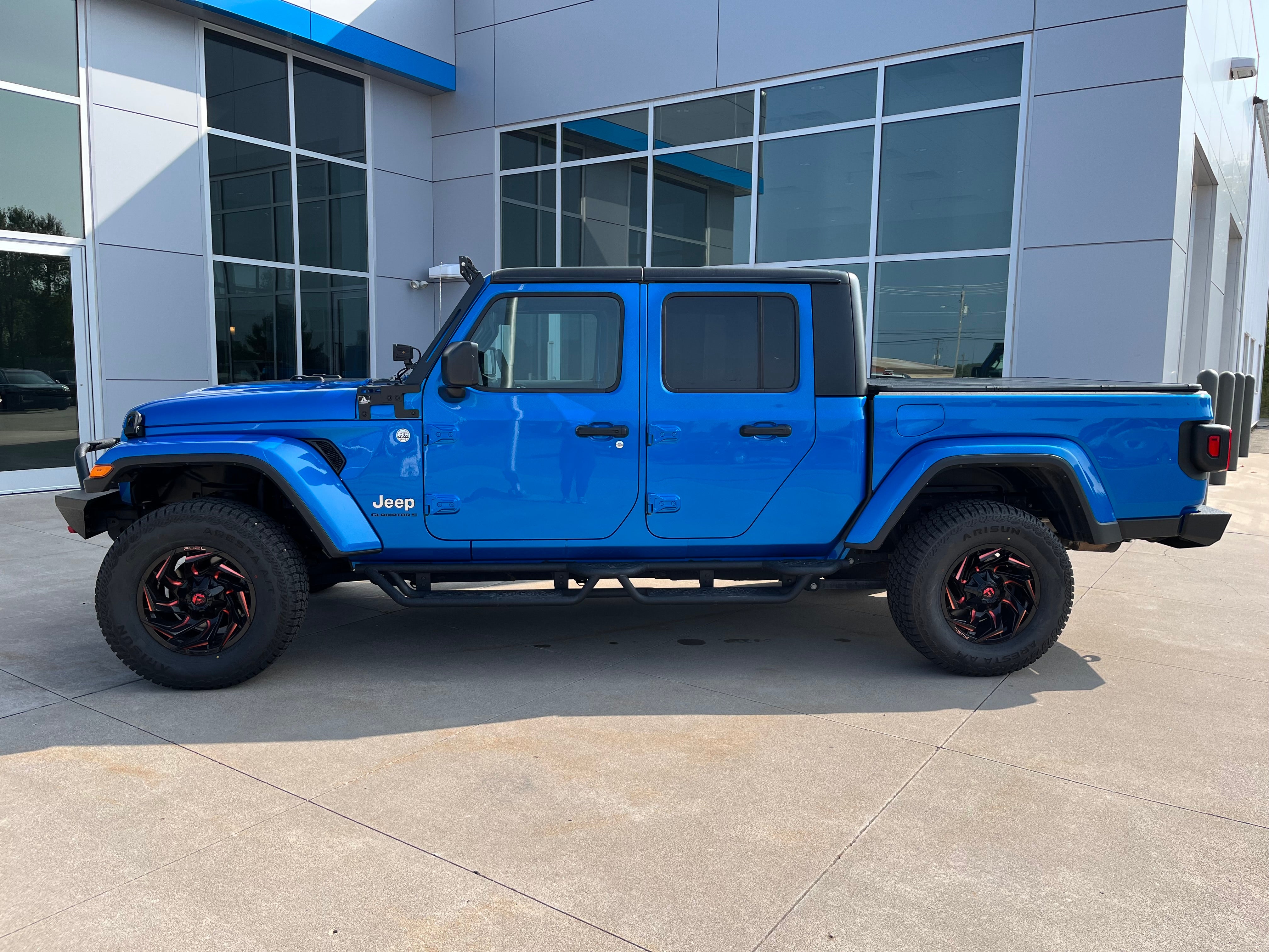 2023 Jeep Gladiator Overland