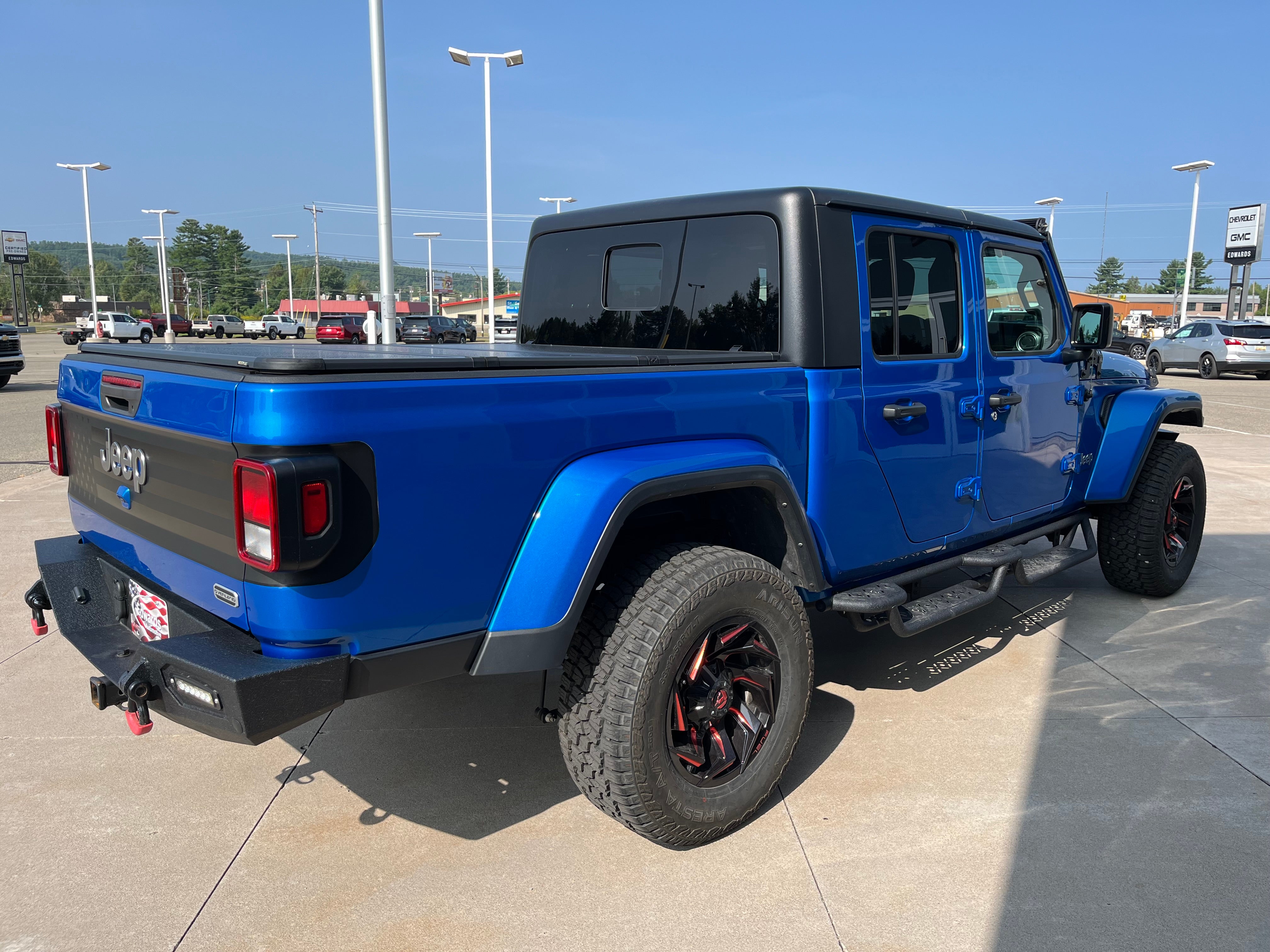 2023 Jeep Gladiator Overland