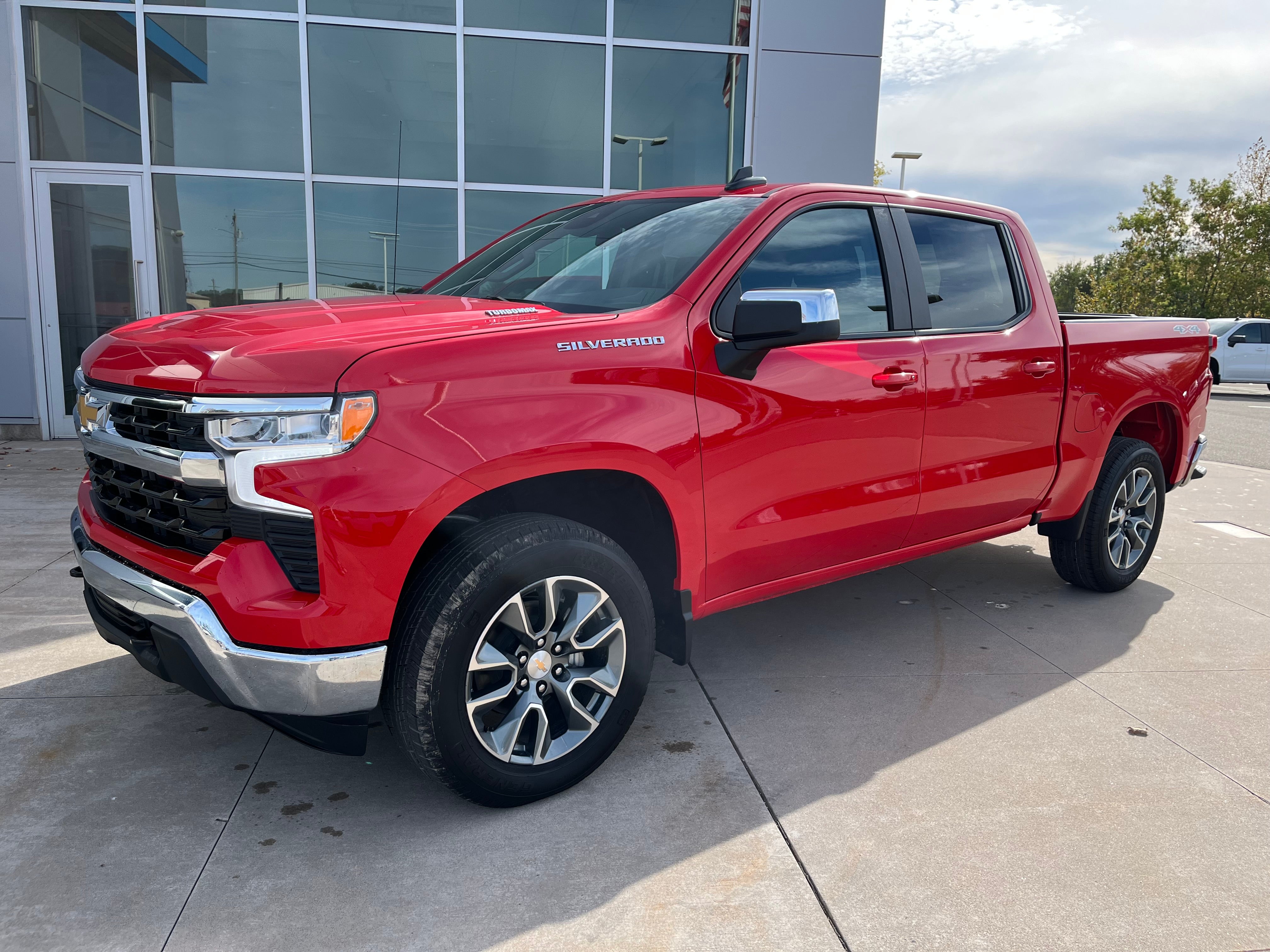 2026 Chevrolet Silverado 1500 LT (2FL)