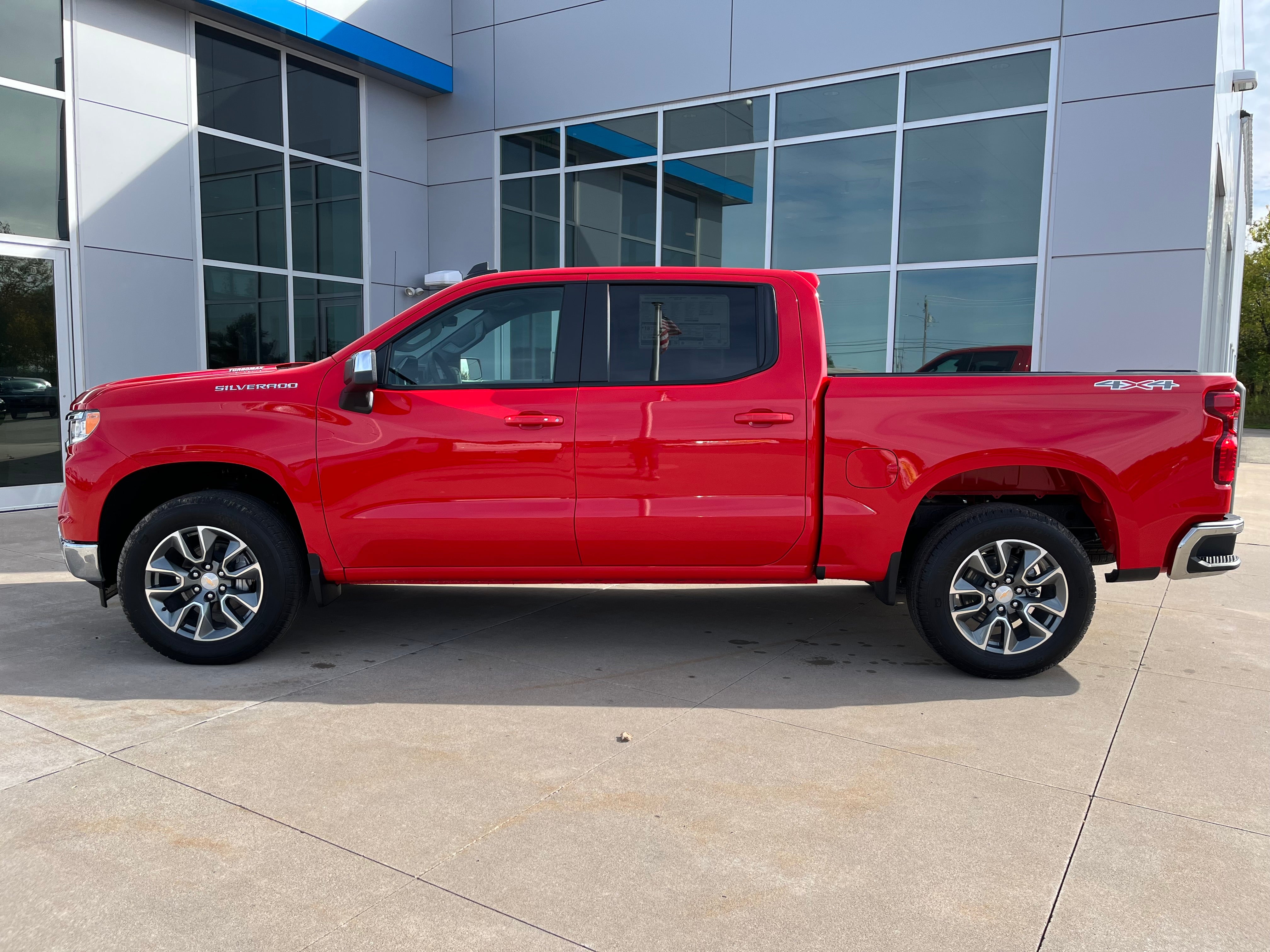 2026 Chevrolet Silverado 1500 LT (2FL)