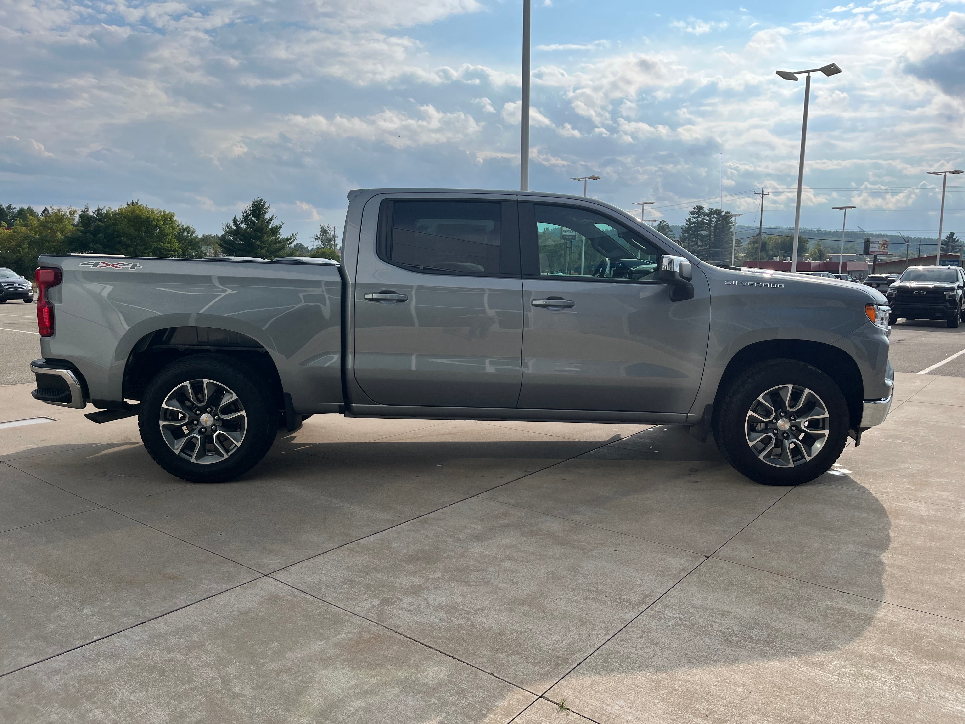 2026 Chevrolet Silverado 1500 LT (2FL)