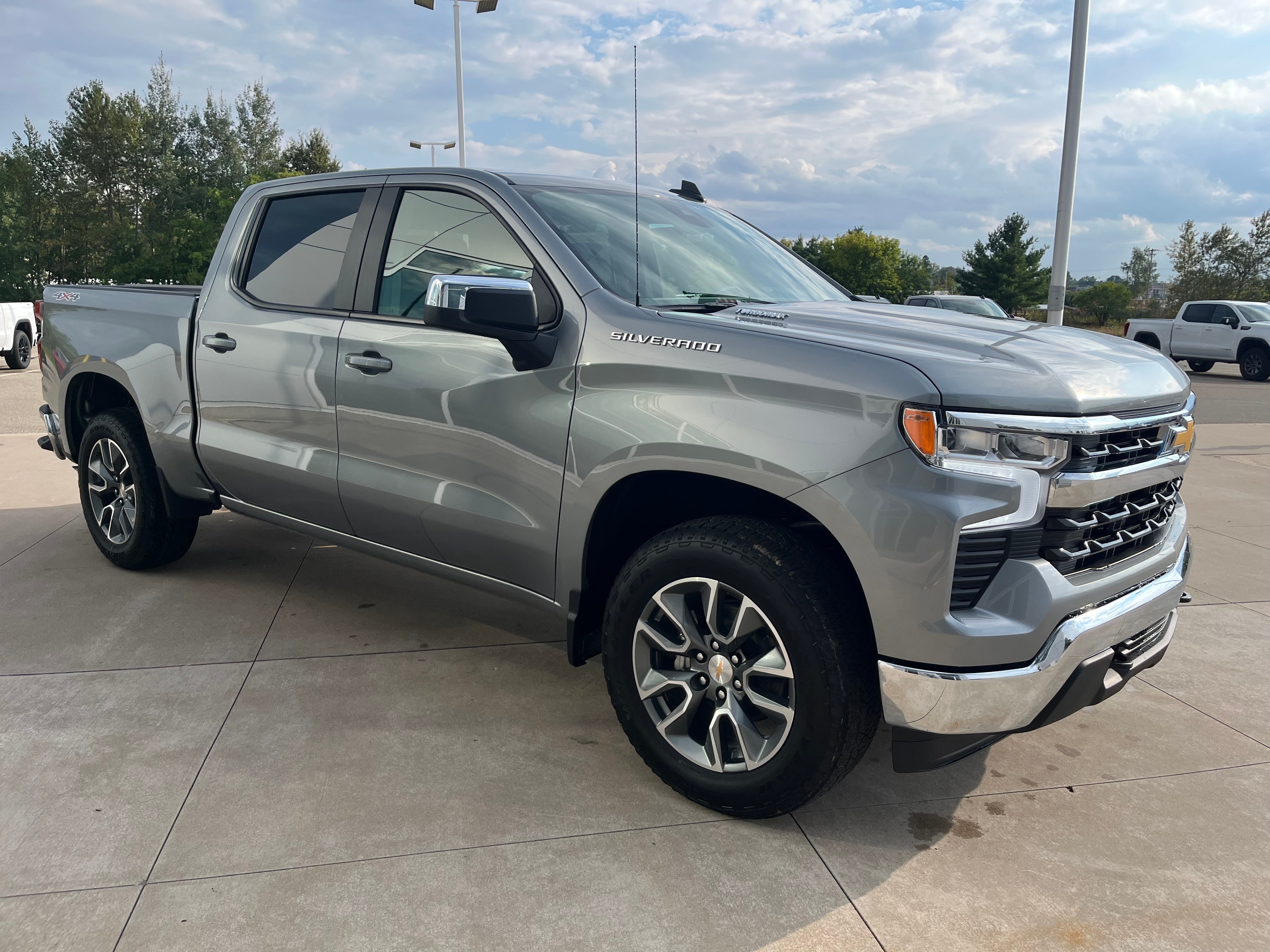 2026 Chevrolet Silverado 1500 LT (2FL)