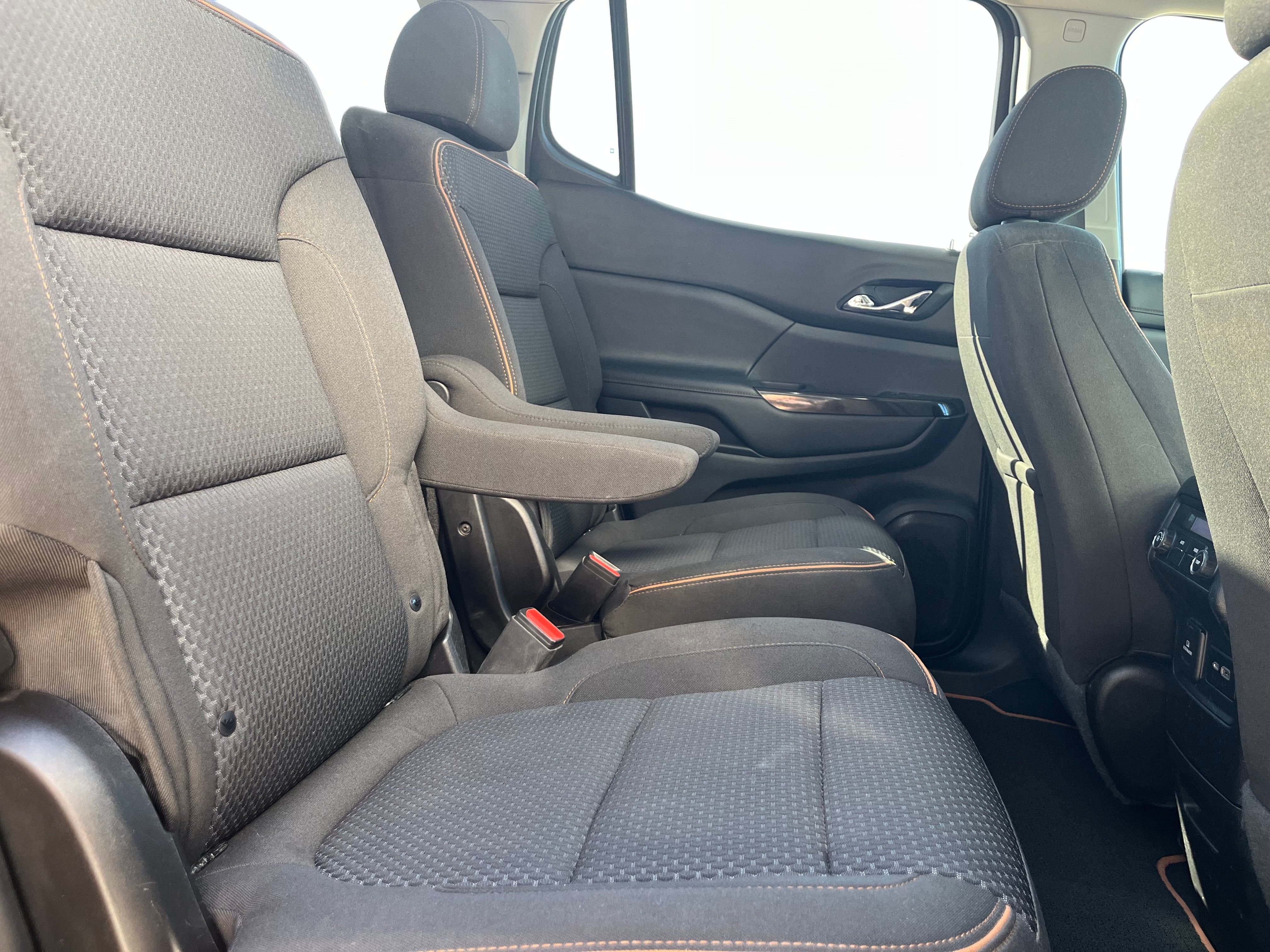 2020 GMC Acadia AT4
