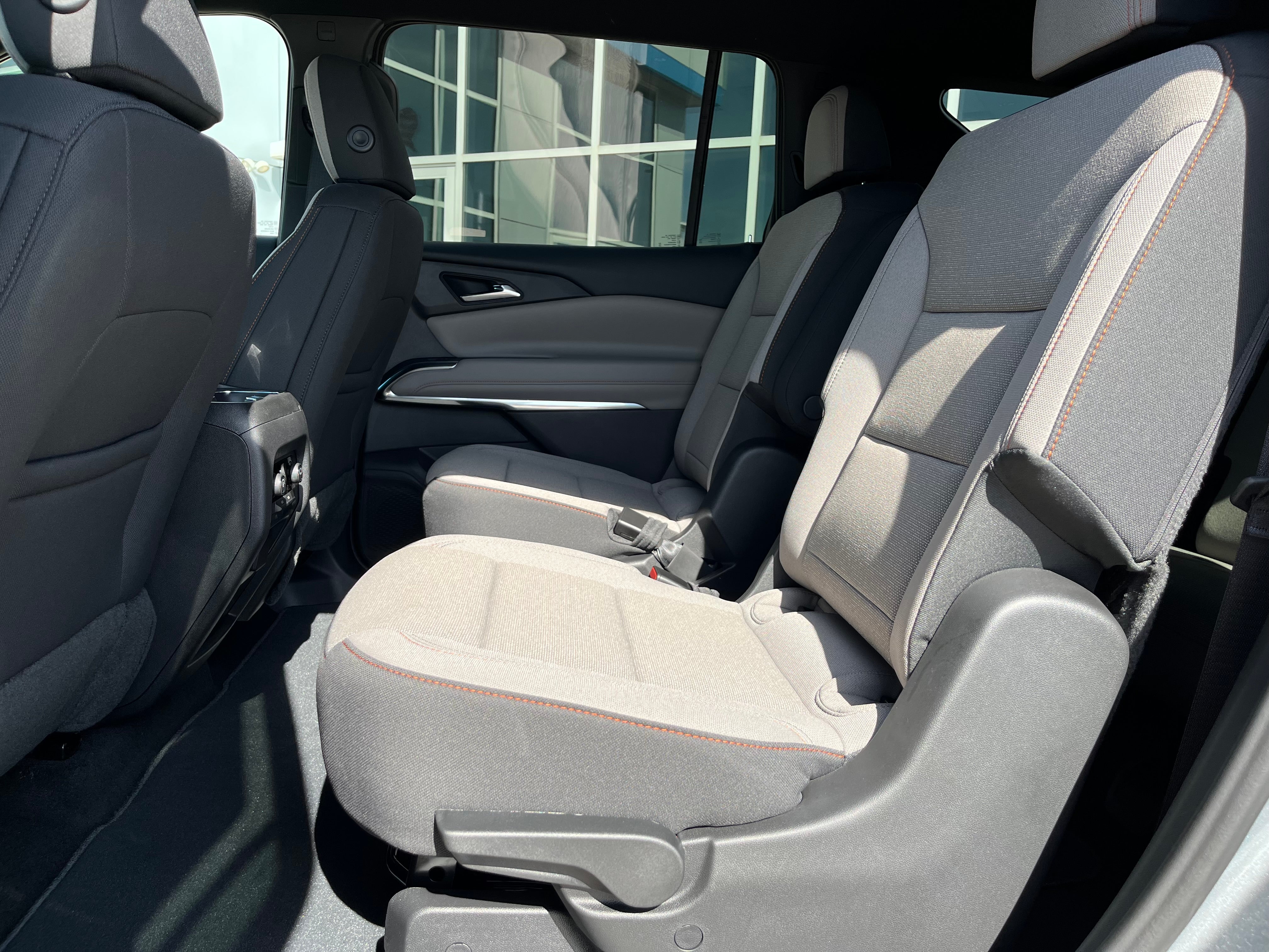 2027 Chevrolet Traverse LT - Photo 18
