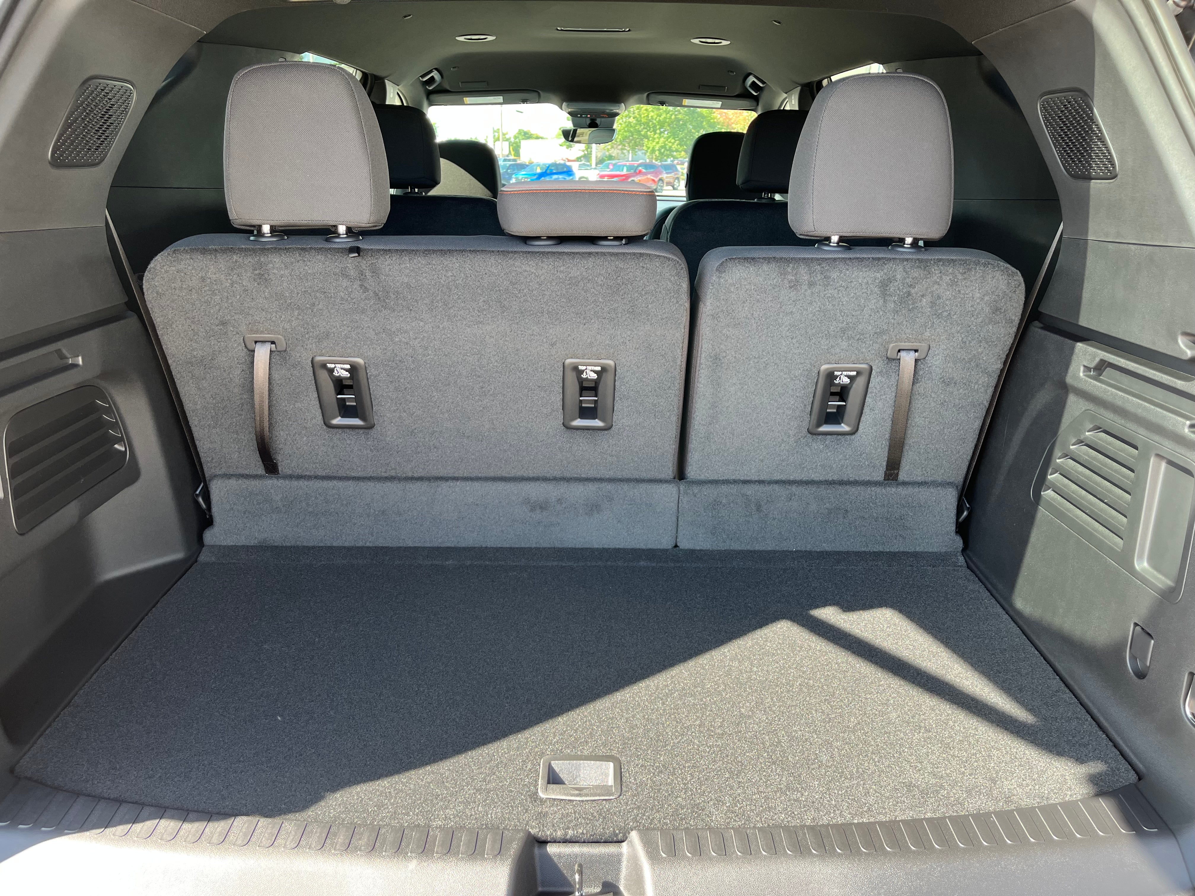2027 Chevrolet Traverse LT - Photo 26