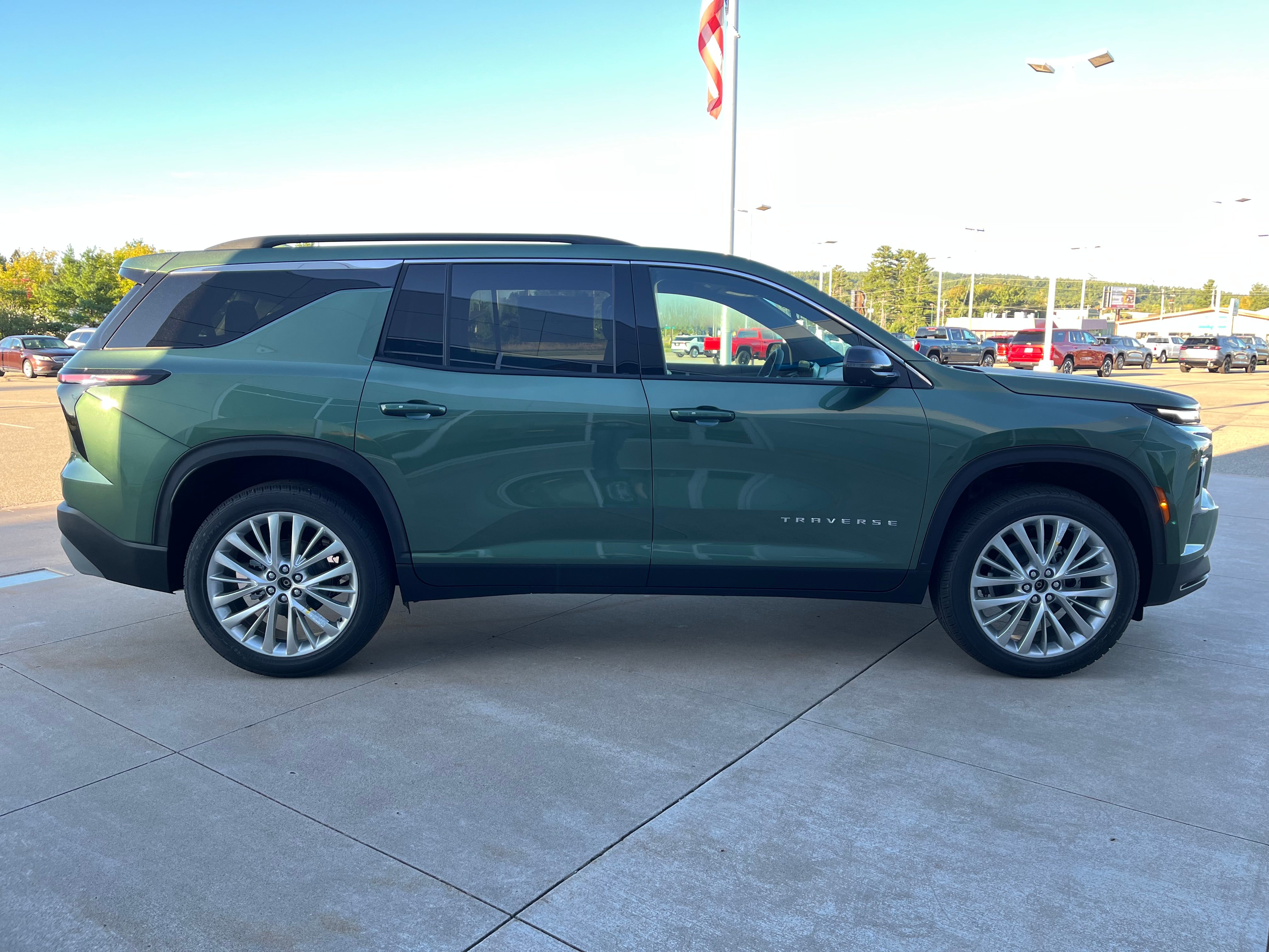 2027 Chevrolet Traverse LT