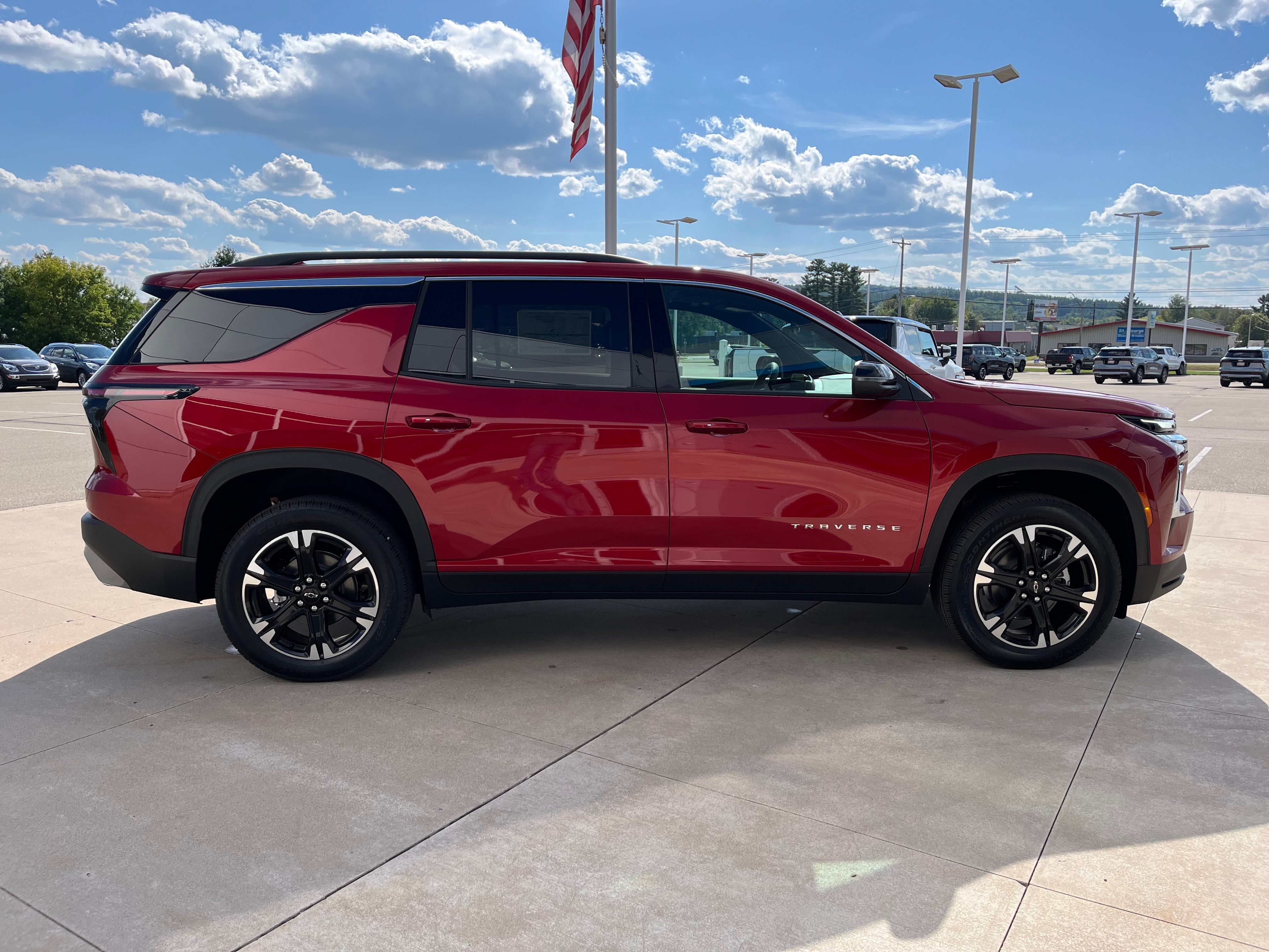 2027 Chevrolet Traverse LT