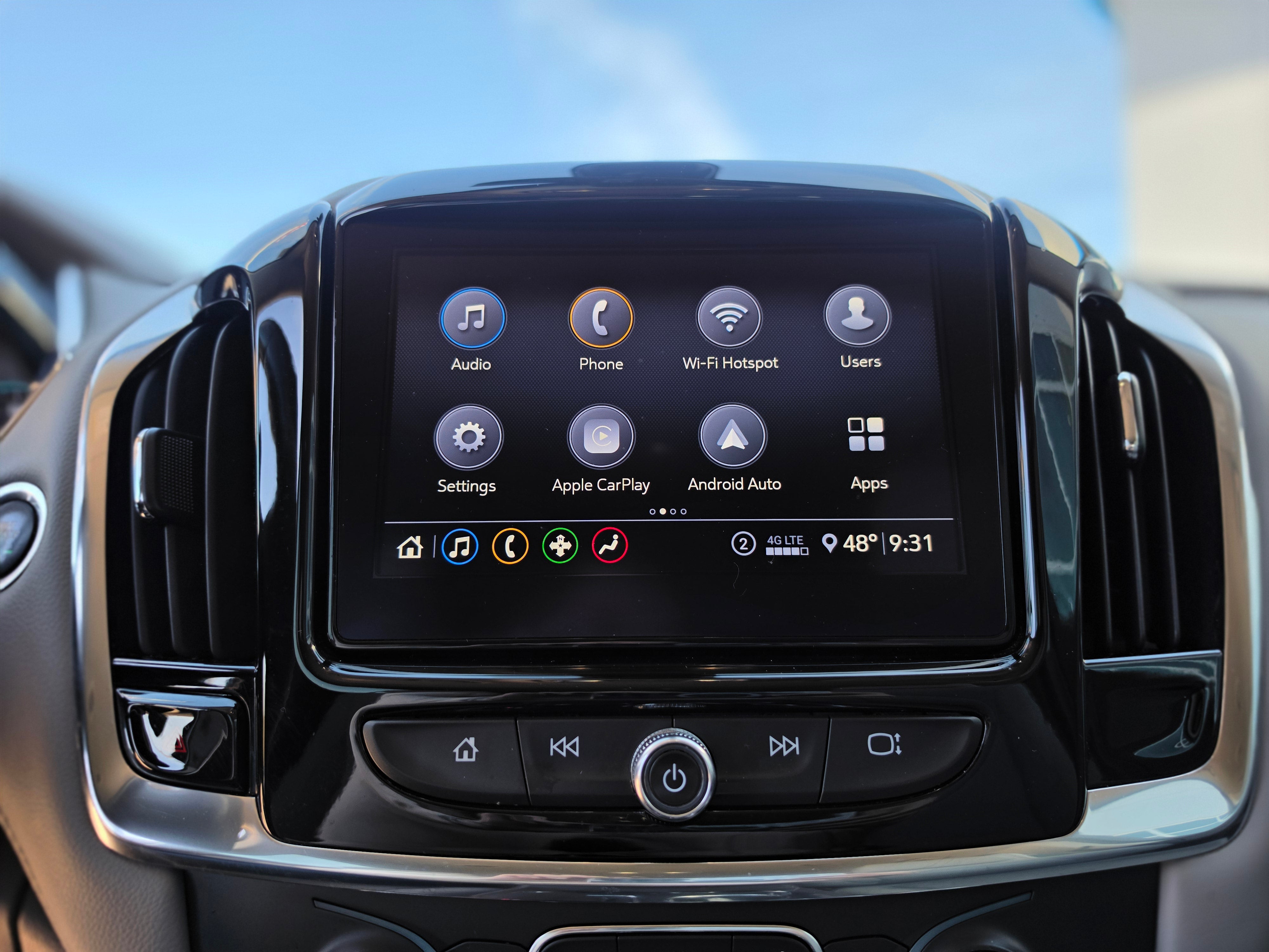 2021 Chevrolet Traverse LT Cloth