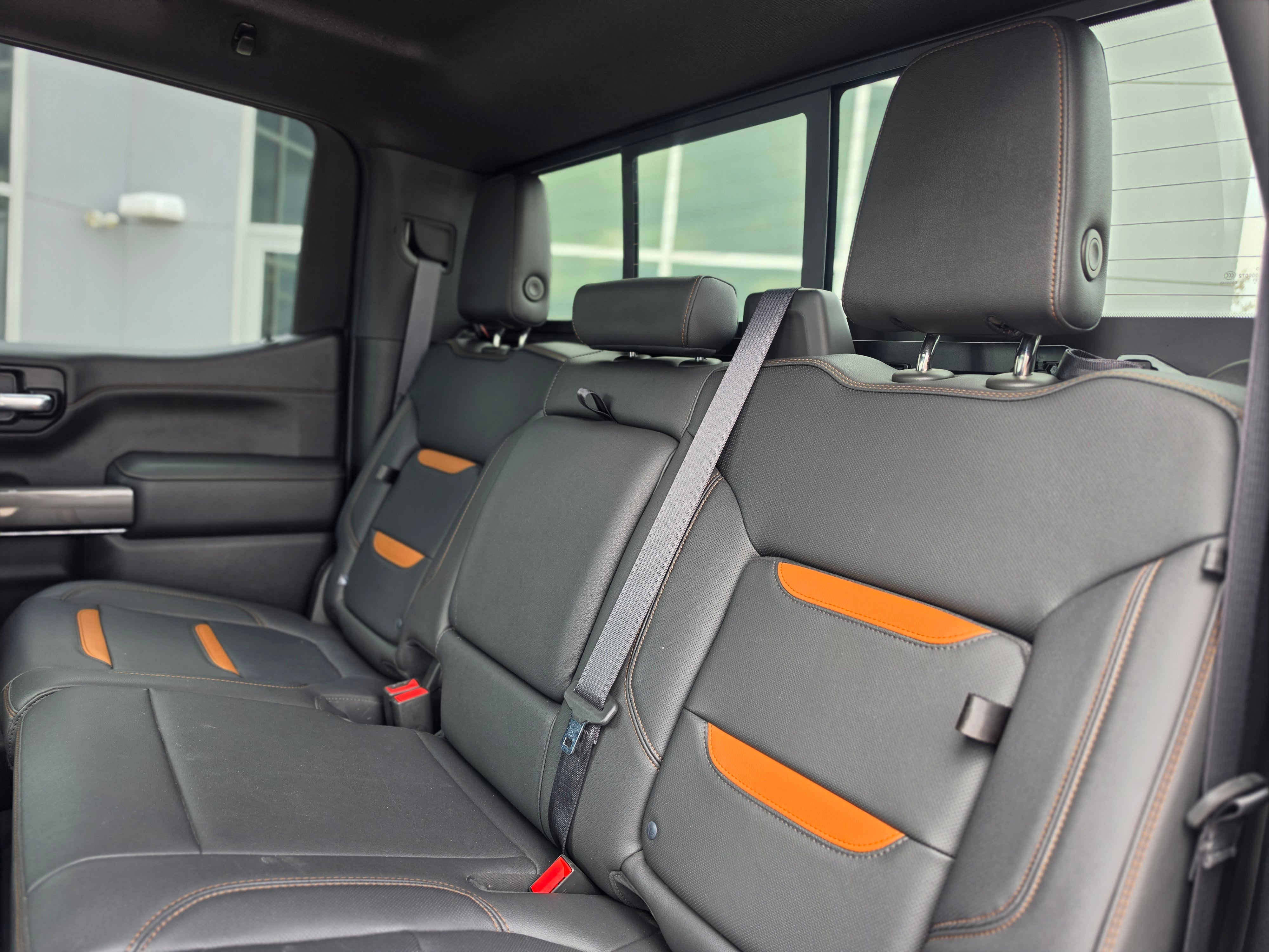 2022 GMC Sierra 1500 Limited AT4
