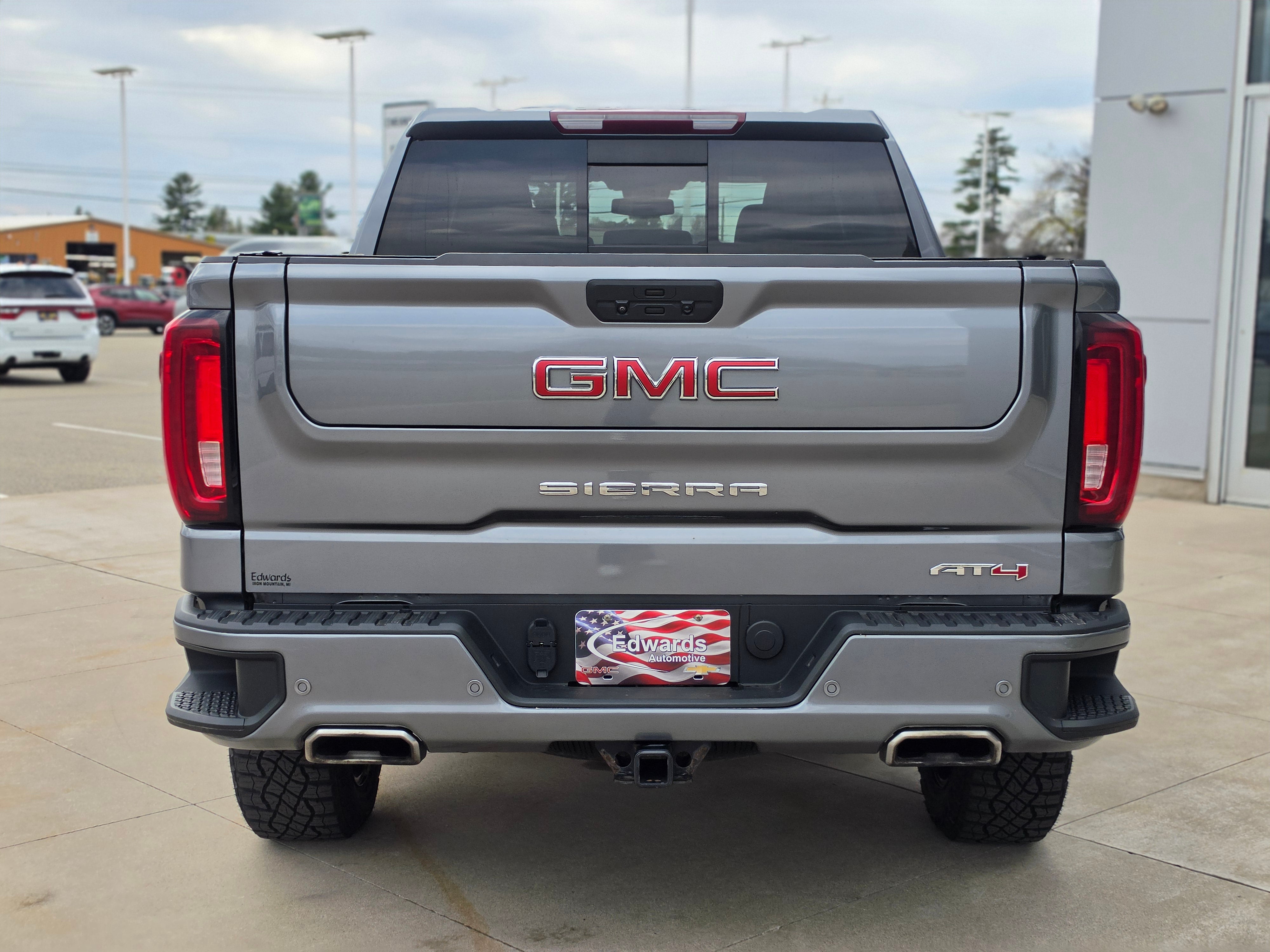 2022 GMC Sierra 1500 Limited AT4