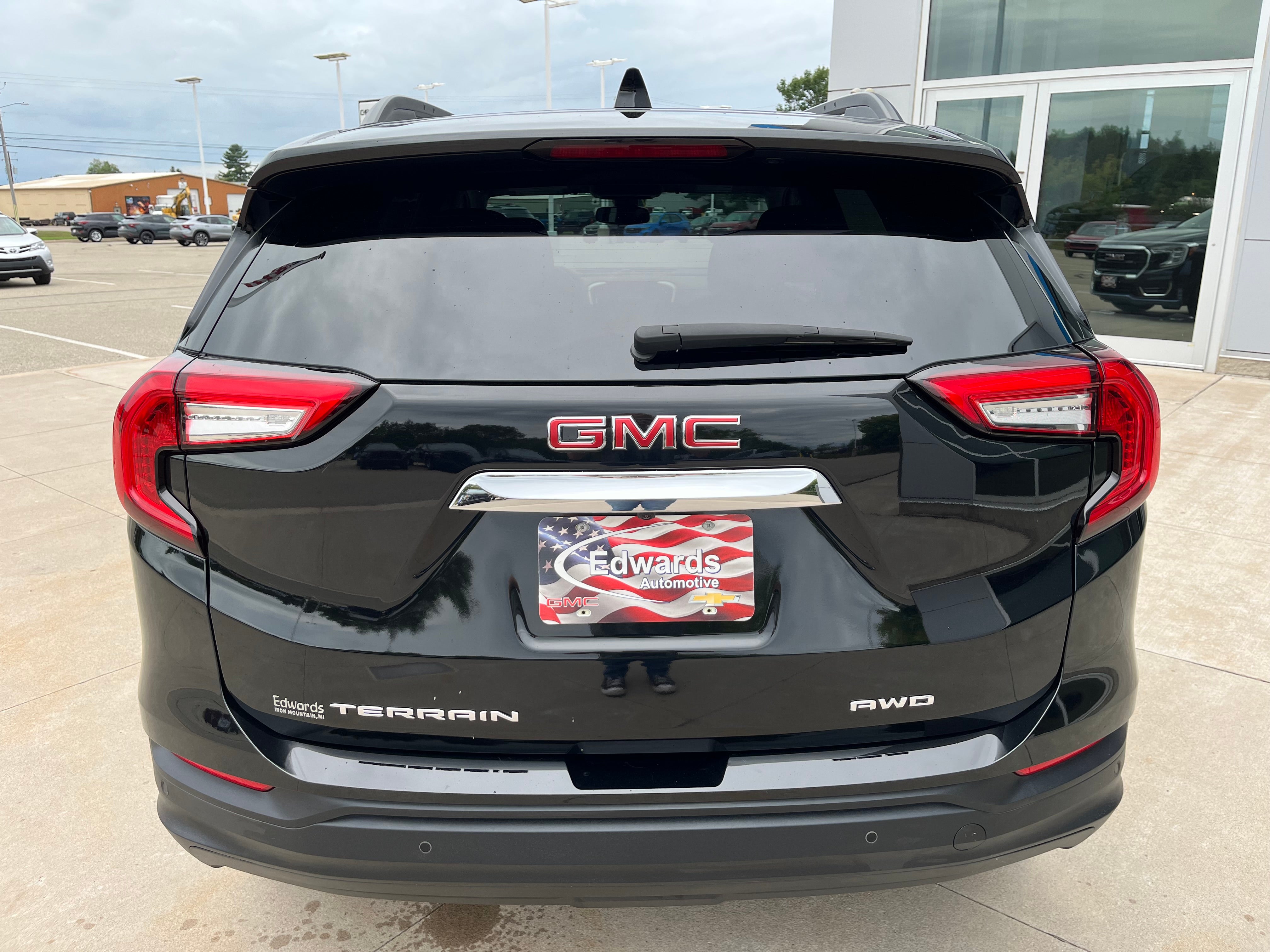 2023 GMC Terrain SLE