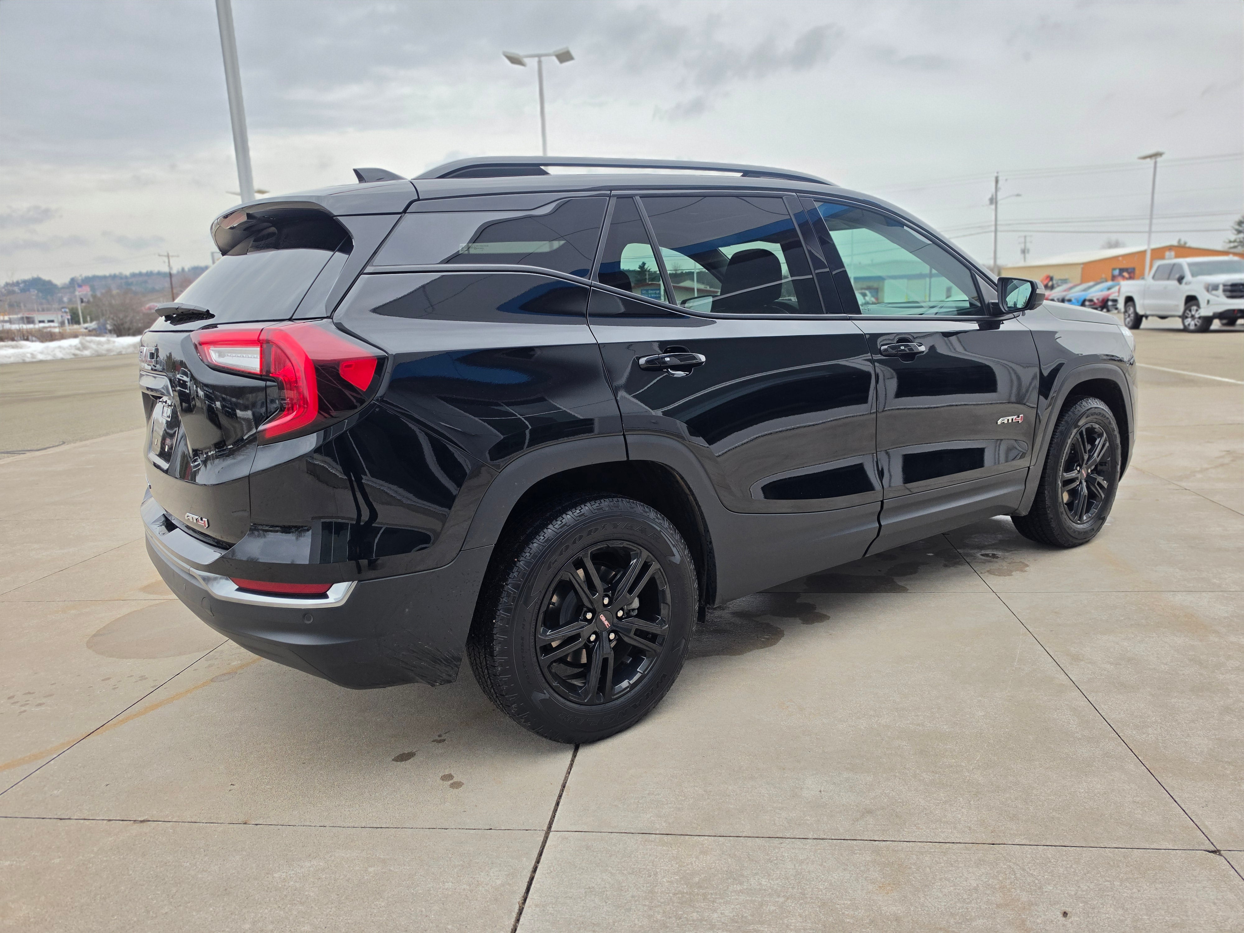 2024 GMC Terrain AT4