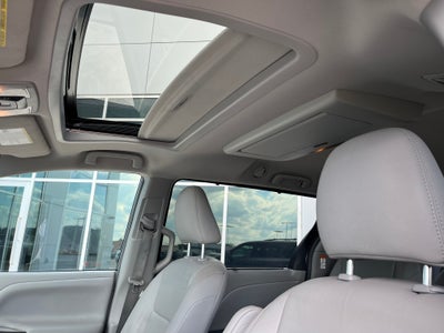 2016 Toyota Sienna XLE
