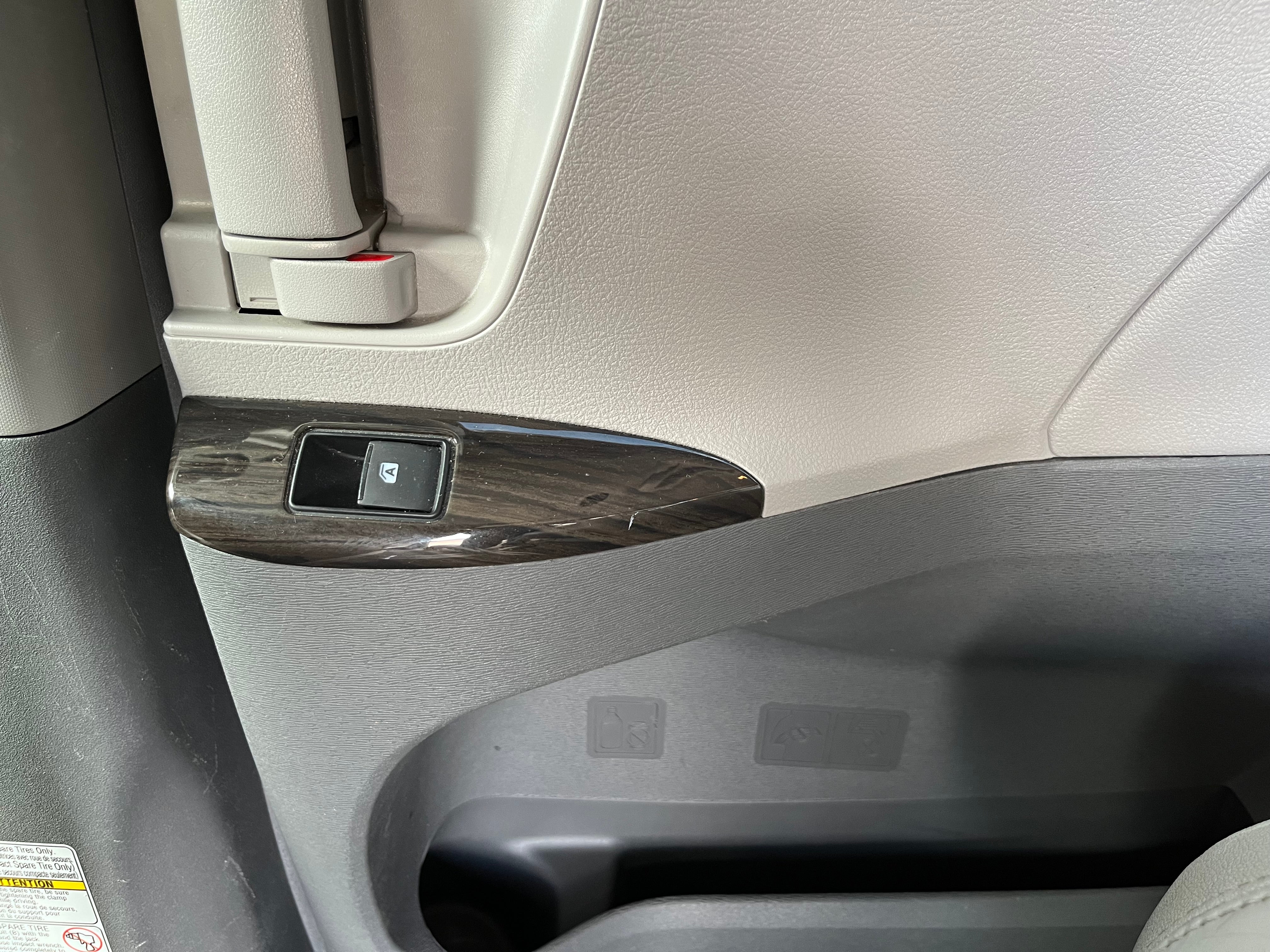 2016 Toyota Sienna XLE