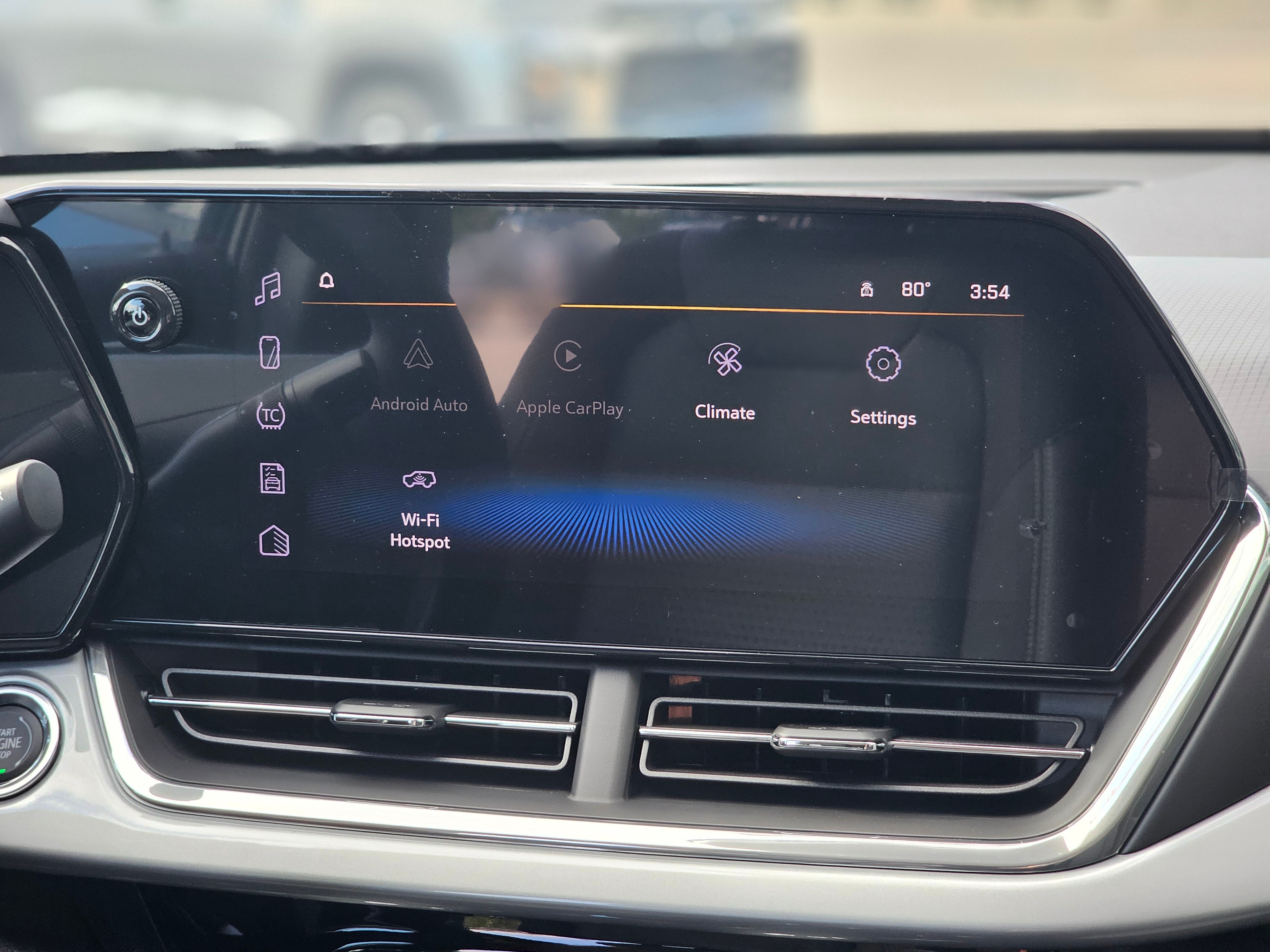 2025 Chevrolet Trax LT - Photo 8